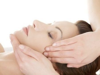 Facial japonais Kobido avec massage des pieds de 90 mn