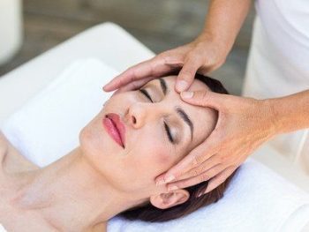 Cure de 6 séances du facial japonais Kobido, de 60 mn chacune