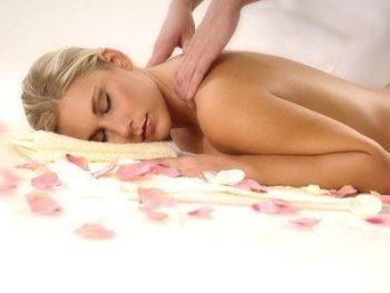 Massage Californien de 60 mn, aux huiles